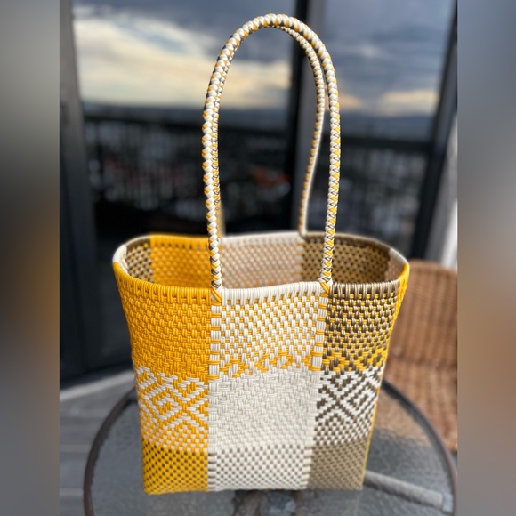 Beautifully handmade - Picture 4 of 10